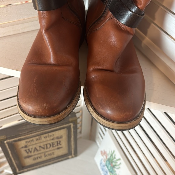 Clarks Brown Zipper Boots with Dark Brown Straps - Picture 2 of 7